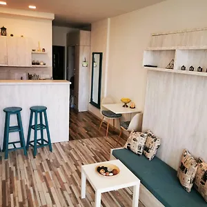 Апартаменты White Flat, Батуми
